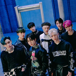 Stray Kids